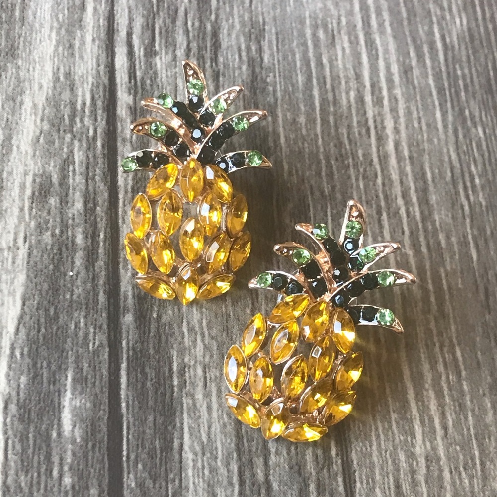 Crystal Hawaiian Pineapple Earring Studs